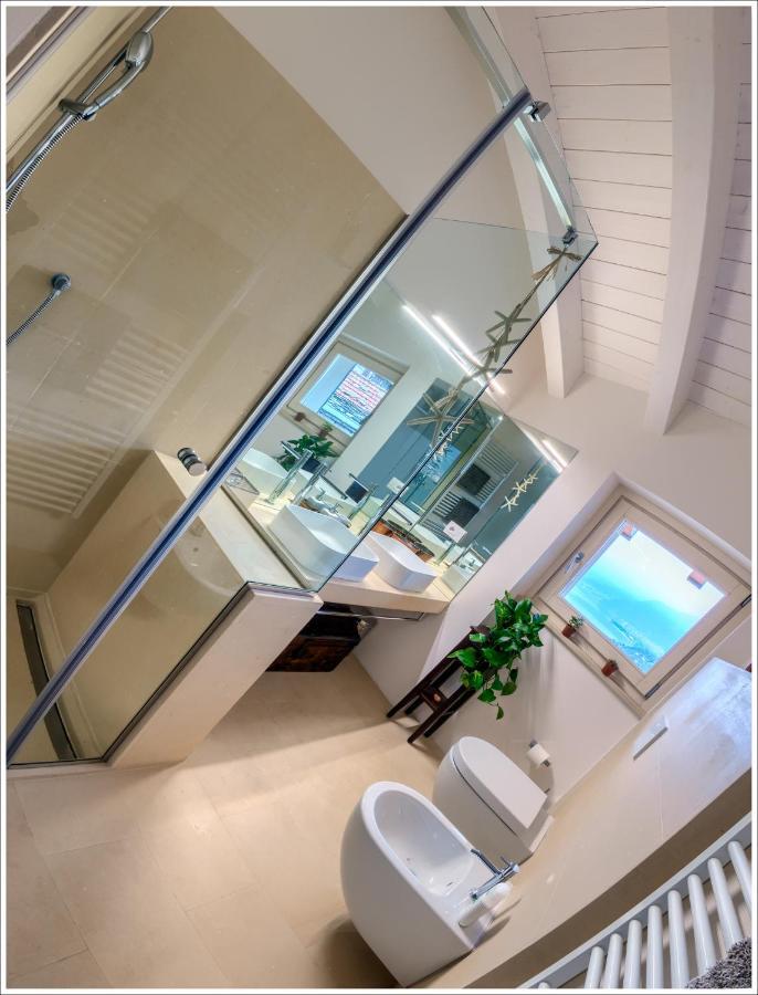 Villa Aquarius - Larihome A08 Vercana Buitenkant foto